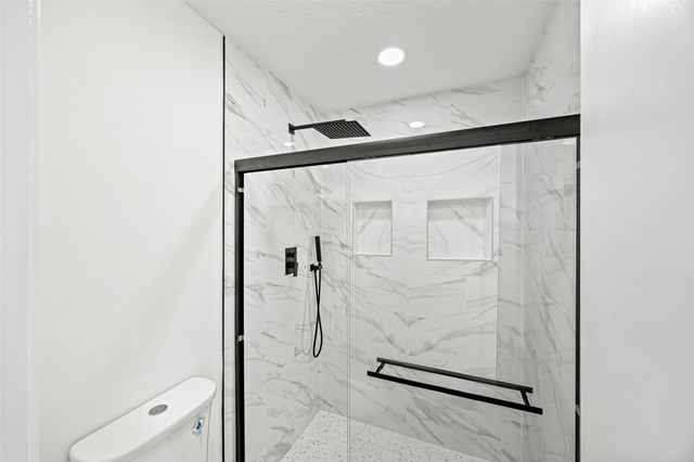 12210 Waldemar Drive, Houston, TX 77077