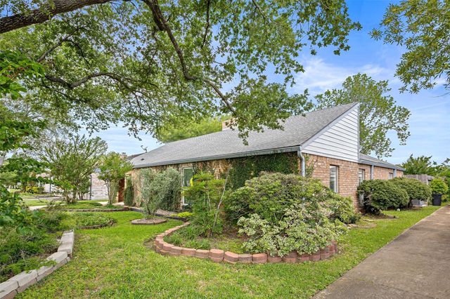12210 Waldemar Drive, Houston, TX 77077