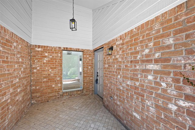 12210 Waldemar Drive, Houston, TX 77077