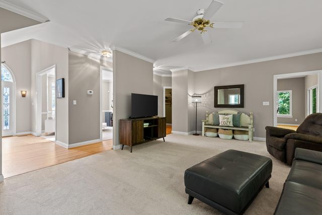 2305 Covington Cove Lane, Signal Mountain, TN 37377