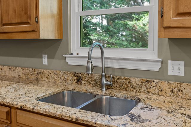2305 Covington Cove Lane, Signal Mountain, TN 37377