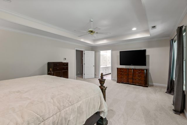 2305 Covington Cove Lane, Signal Mountain, TN 37377