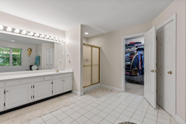 2305 Covington Cove Lane, Signal Mountain, TN 37377