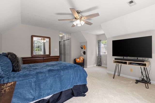 2305 Covington Cove Lane, Signal Mountain, TN 37377
