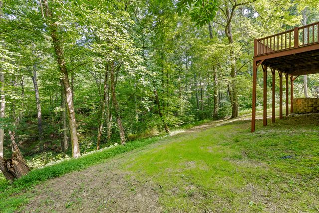 2305 Covington Cove Lane, Signal Mountain, TN 37377
