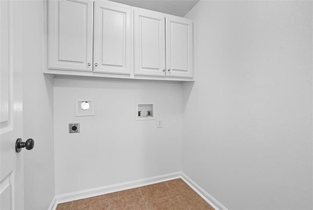 2613 E Robinwood Dr Drive, Lake Charles, LA 70611