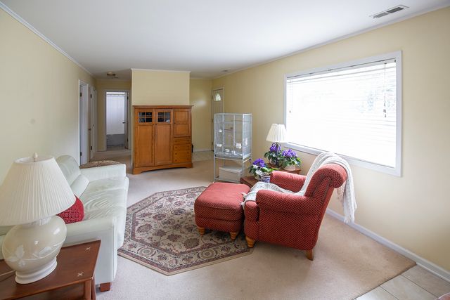 440 E Maple Street, Lombard, IL 60148