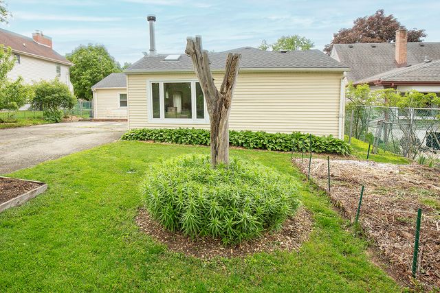 440 E Maple Street, Lombard, IL 60148