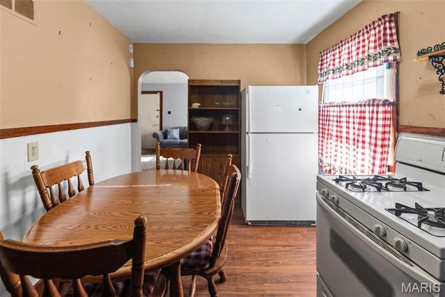 839 N 82nd Street, East St Louis, IL 62203