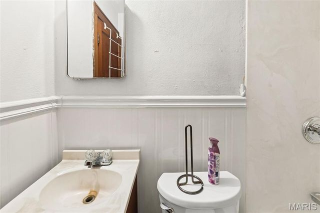 839 N 82nd Street, East St Louis, IL 62203