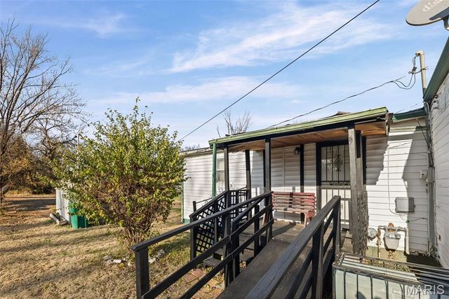 839 N 82nd Street, East St Louis, IL 62203