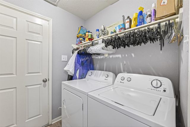 7919 Pelican Lane, Baytown, TX 77523