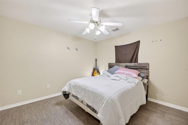 7919 Pelican Lane, Baytown, TX 77523