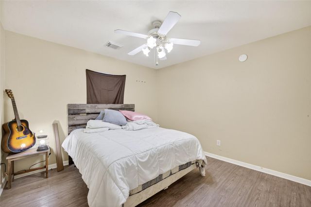 7919 Pelican Lane, Baytown, TX 77523