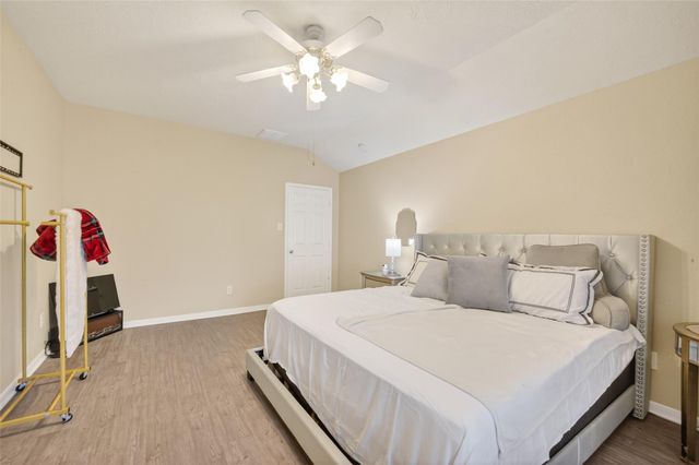 7919 Pelican Lane, Baytown, TX 77523