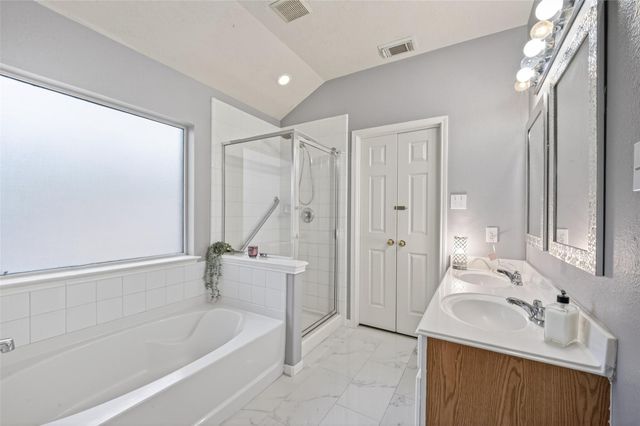 7919 Pelican Lane, Baytown, TX 77523