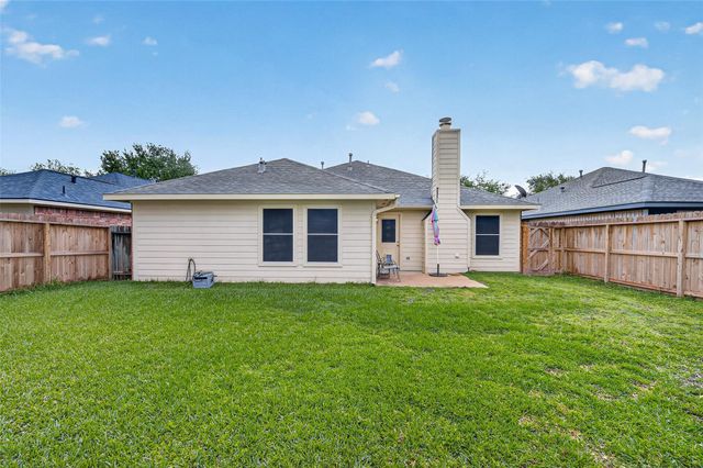 7919 Pelican Lane, Baytown, TX 77523