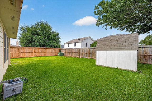 7919 Pelican Lane, Baytown, TX 77523