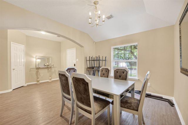 7919 Pelican Lane, Baytown, TX 77523