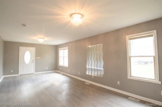 743 Hollister Street, Pontiac, MI 48340