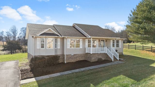 3911 Kings Ct, Cookeville, TN 38501