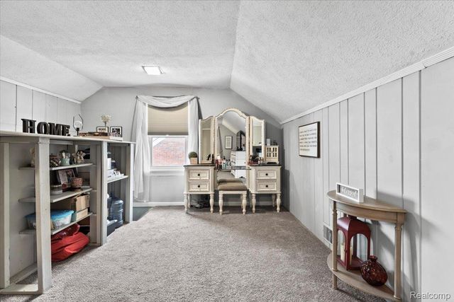 9825 Carter Avenue, Allen Park, MI 48101