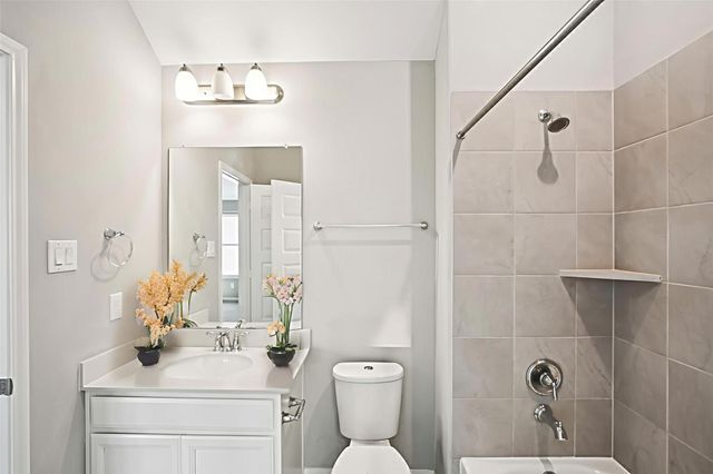 2641 Summer Indigo Trail, Pearland, TX 77089