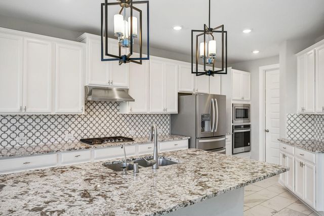 2641 Summer Indigo Trail, Pearland, TX 77089