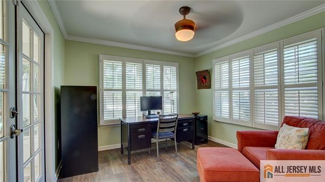 23 Bedfordshire Drive, Monroe, NJ 08831