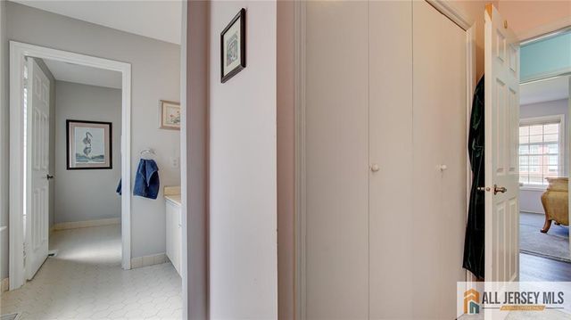 23 Bedfordshire Drive, Monroe, NJ 08831