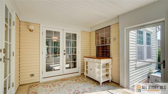 23 Bedfordshire Drive, Monroe, NJ 08831