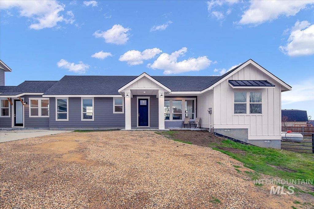 8629 Latimore, Middleton, ID 83644 photo 3