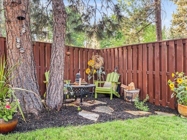 61007 Snowberry Place, Bend, OR 97702