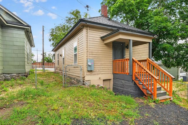1507 N Maple St, Spokane, WA 99201