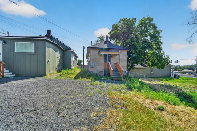 1507 N Maple St, Spokane, WA 99201