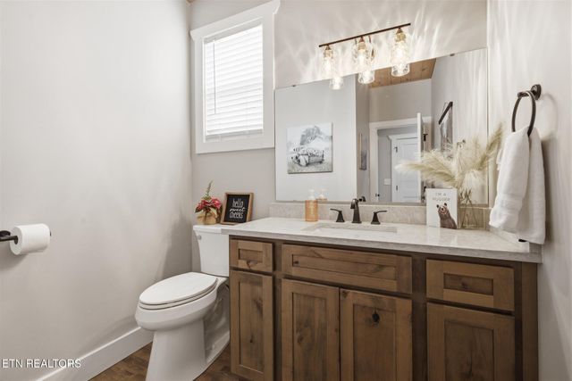 2243 Shinbone Rd, Sevierville, TN 37876