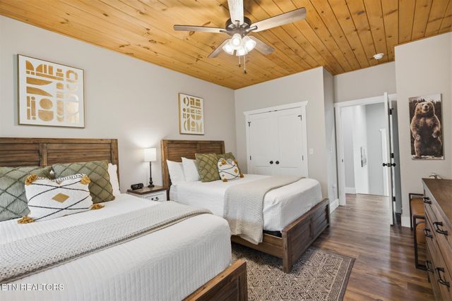 2243 Shinbone Rd, Sevierville, TN 37876