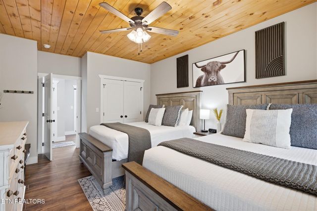 2243 Shinbone Rd, Sevierville, TN 37876