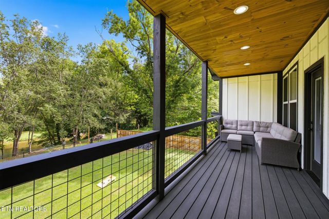 2243 Shinbone Rd, Sevierville, TN 37876
