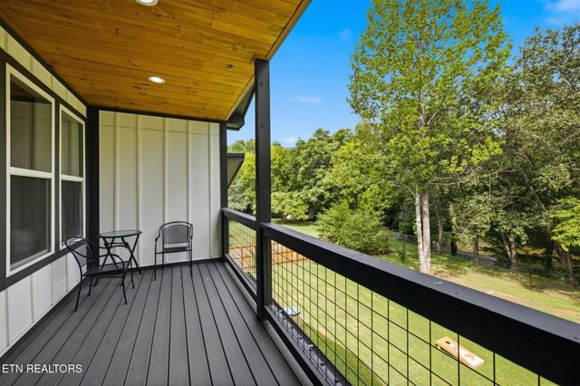 2243 Shinbone Rd, Sevierville, TN 37876