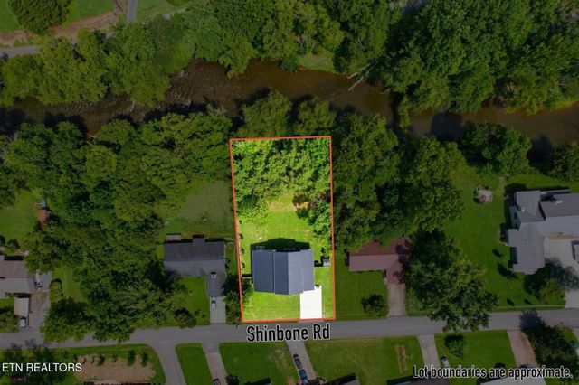 2243 Shinbone Rd, Sevierville, TN 37876