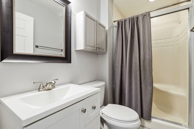 20053 S Rosewood Drive, Frankfort, IL 60423