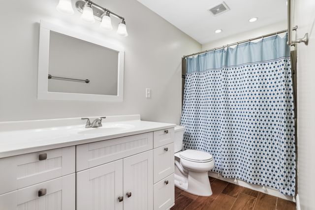 20053 S Rosewood Drive, Frankfort, IL 60423