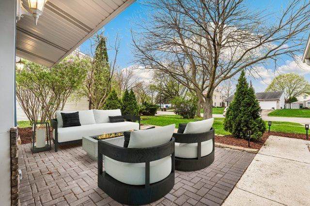 20053 S Rosewood Drive, Frankfort, IL 60423