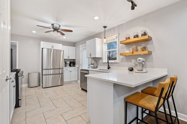 20053 S Rosewood Drive, Frankfort, IL 60423