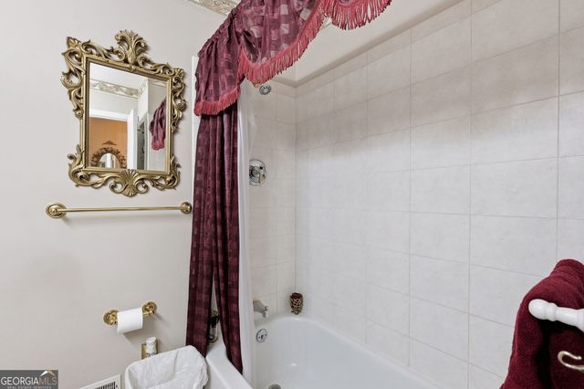 49 Jones Street, Toccoa, GA 30577