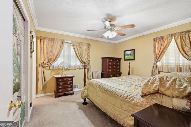 49 Jones Street, Toccoa, GA 30577
