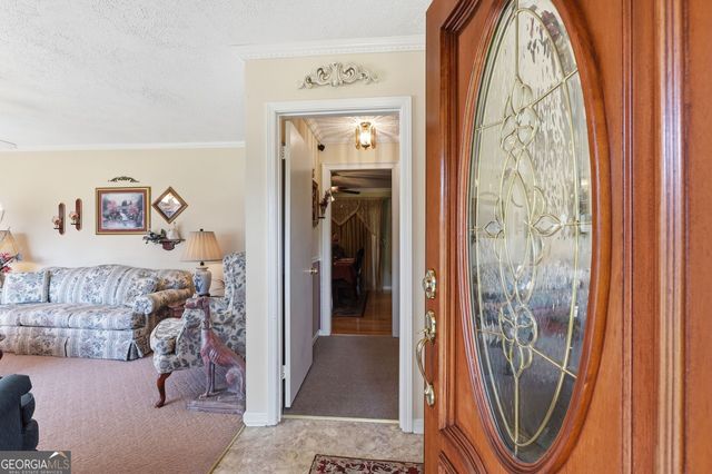 49 Jones Street, Toccoa, GA 30577