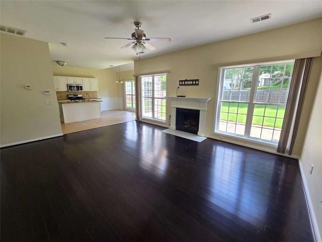 3931 McGuire Way, Kennesaw, GA 30144