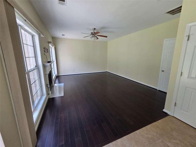 3931 McGuire Way, Kennesaw, GA 30144